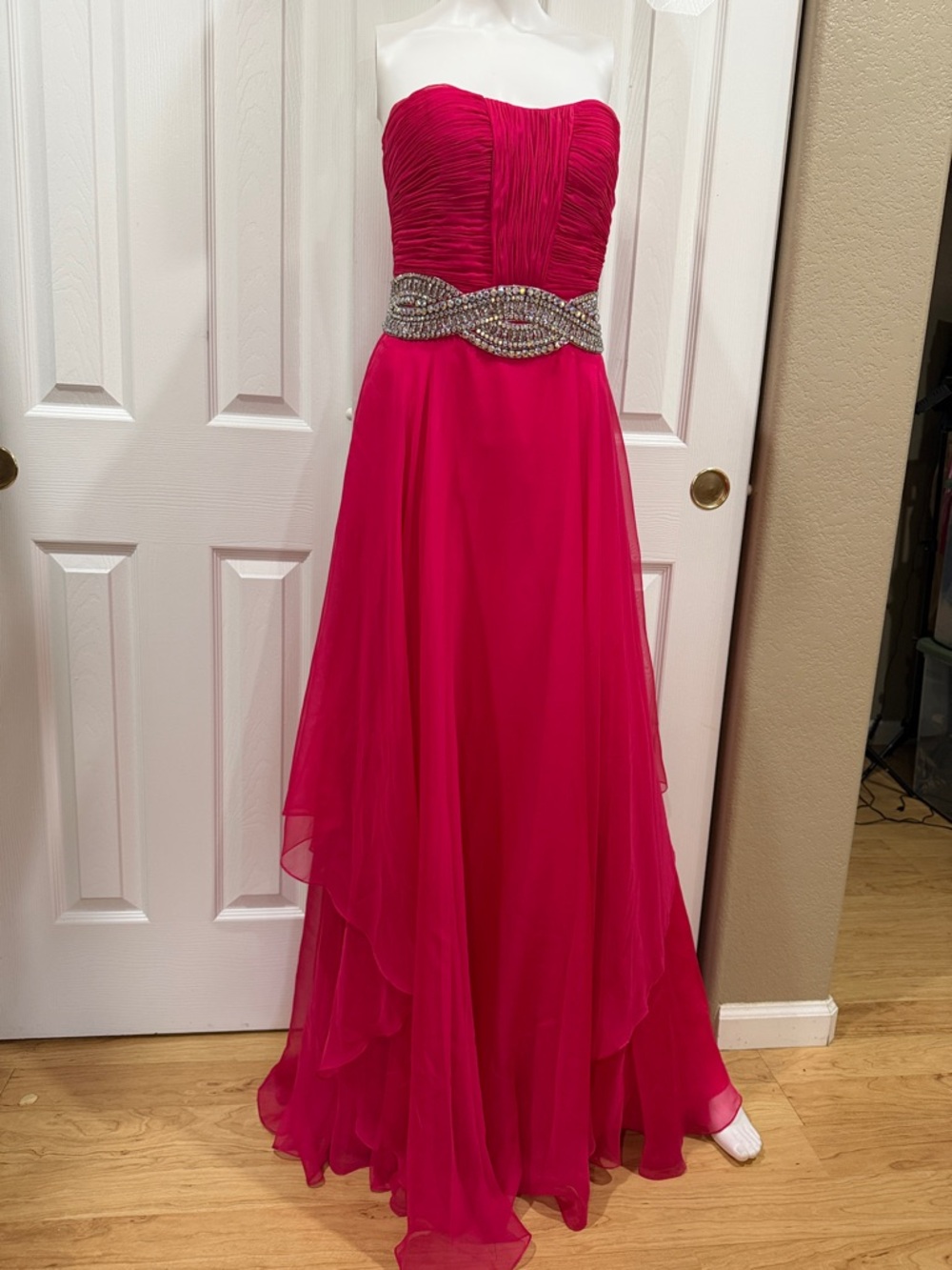 Jovani  fuchsia strapless prom dress worn once size 6